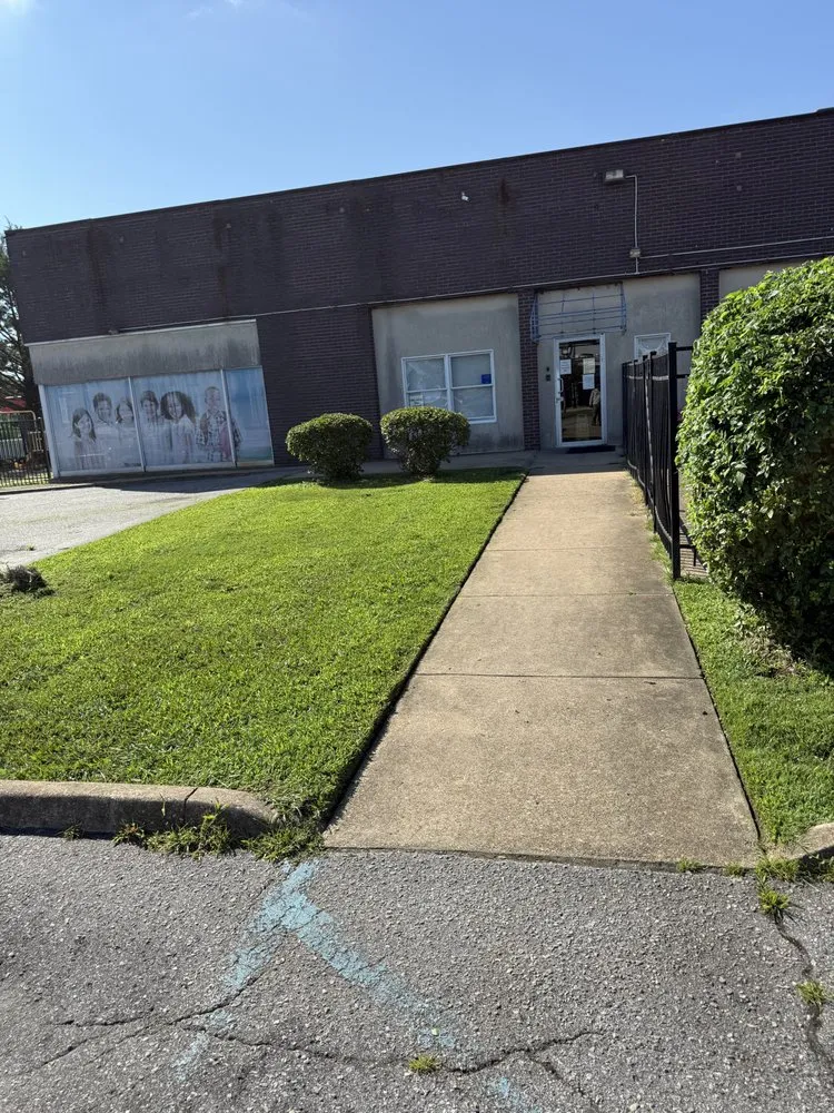 Custom lawn mowing service near you across Virginia Beach, VA - Wright Choice Lawn Care