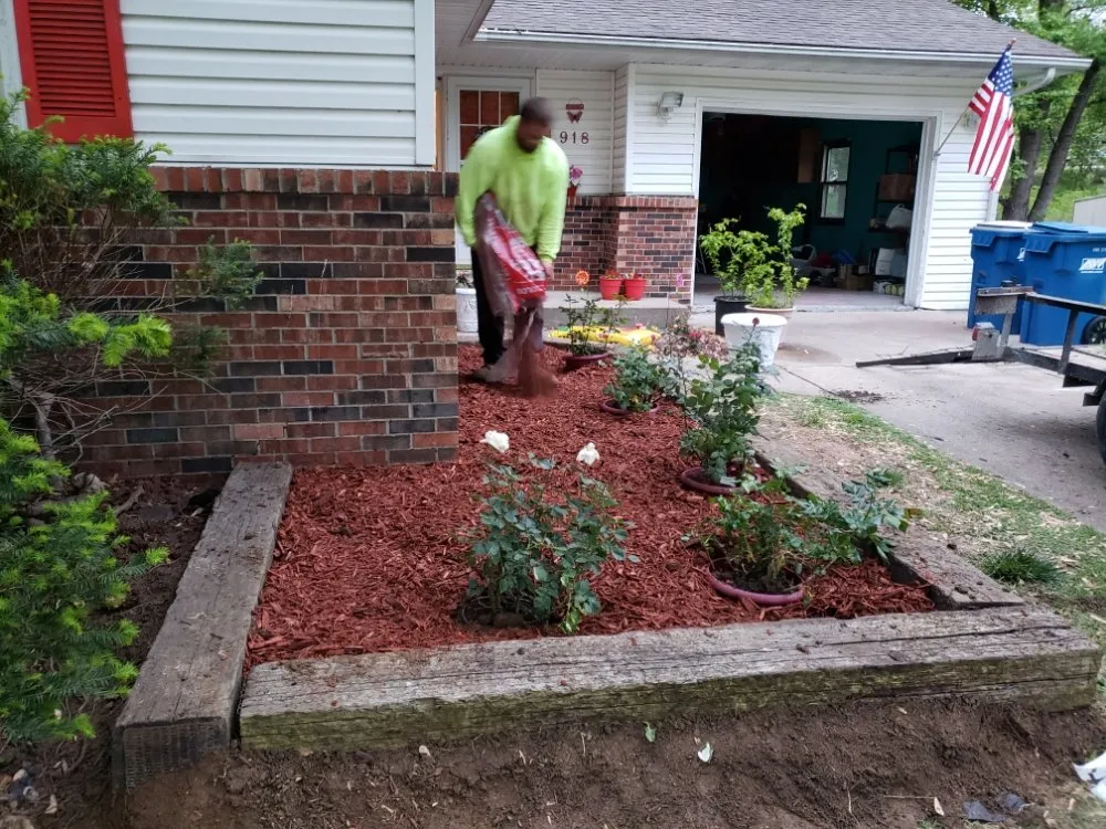 Expert outdoor landscaping experts serving New Bloomfield, MO - Wright Family