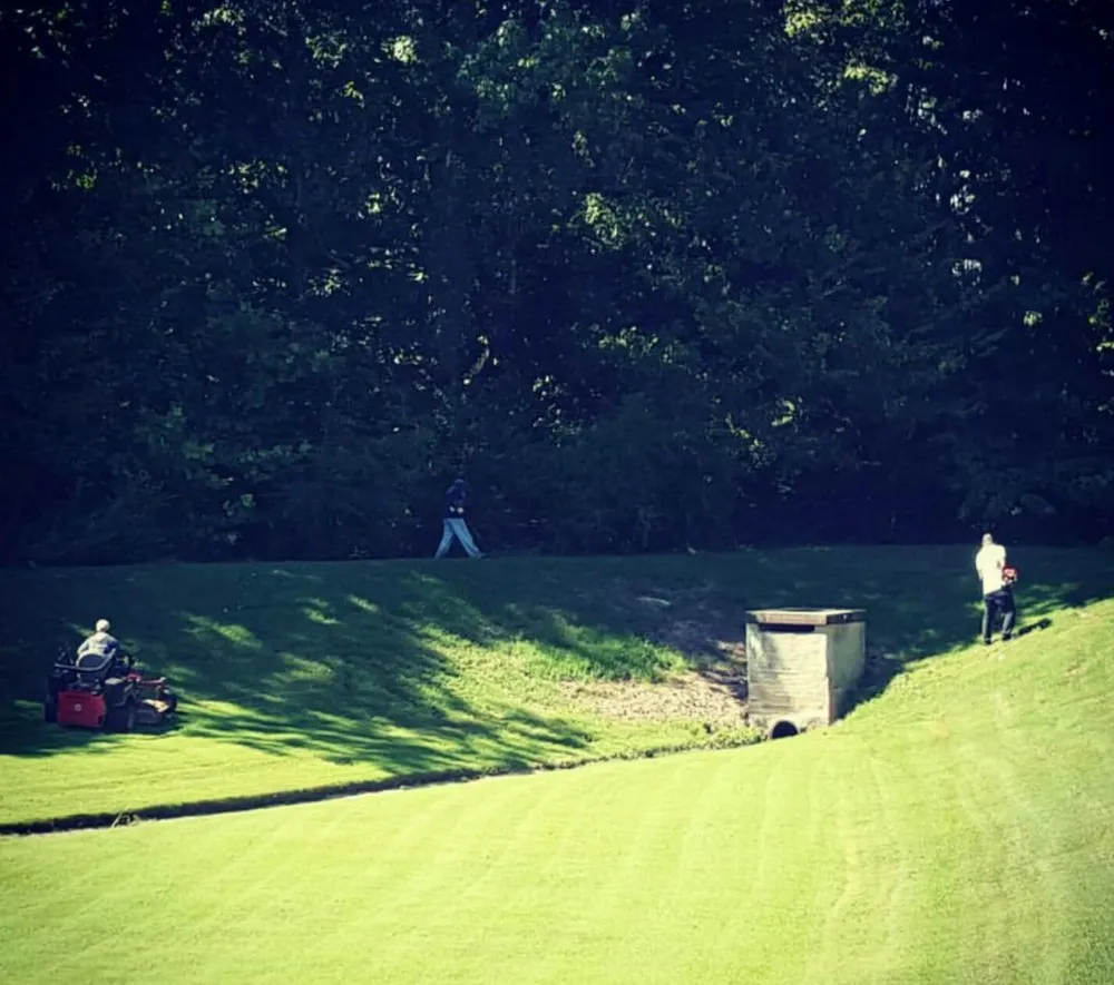 Professional yard cleanup service in Memphis, TN - Wright Landscaping