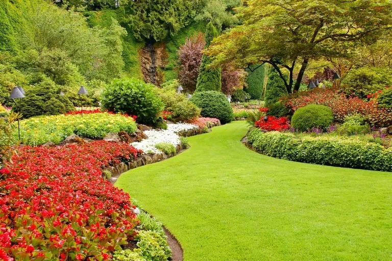 Custom landscaping services for homes in Dayton, OH by Wright Way Lawn Care