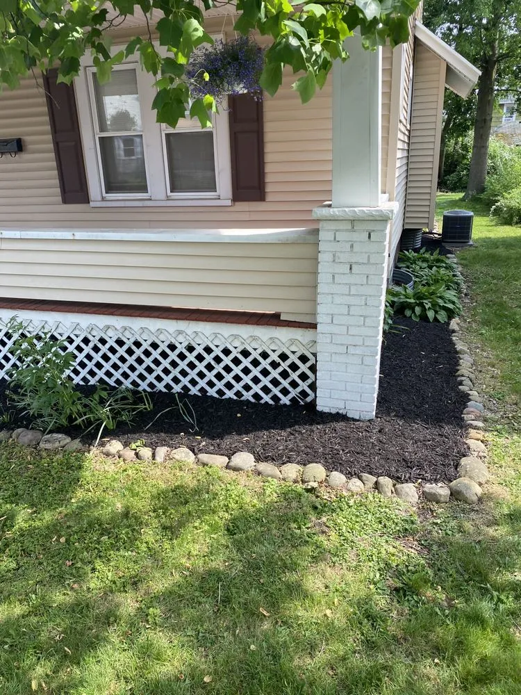 Top-rated garden landscaping in Canton, OH - Wright's Landscape