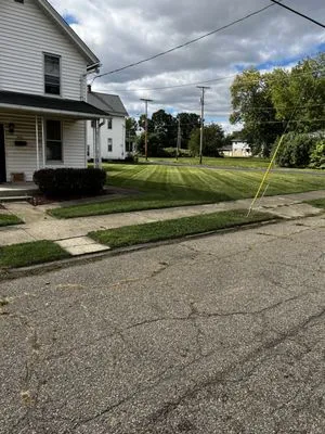 Wright's Landscape Logo