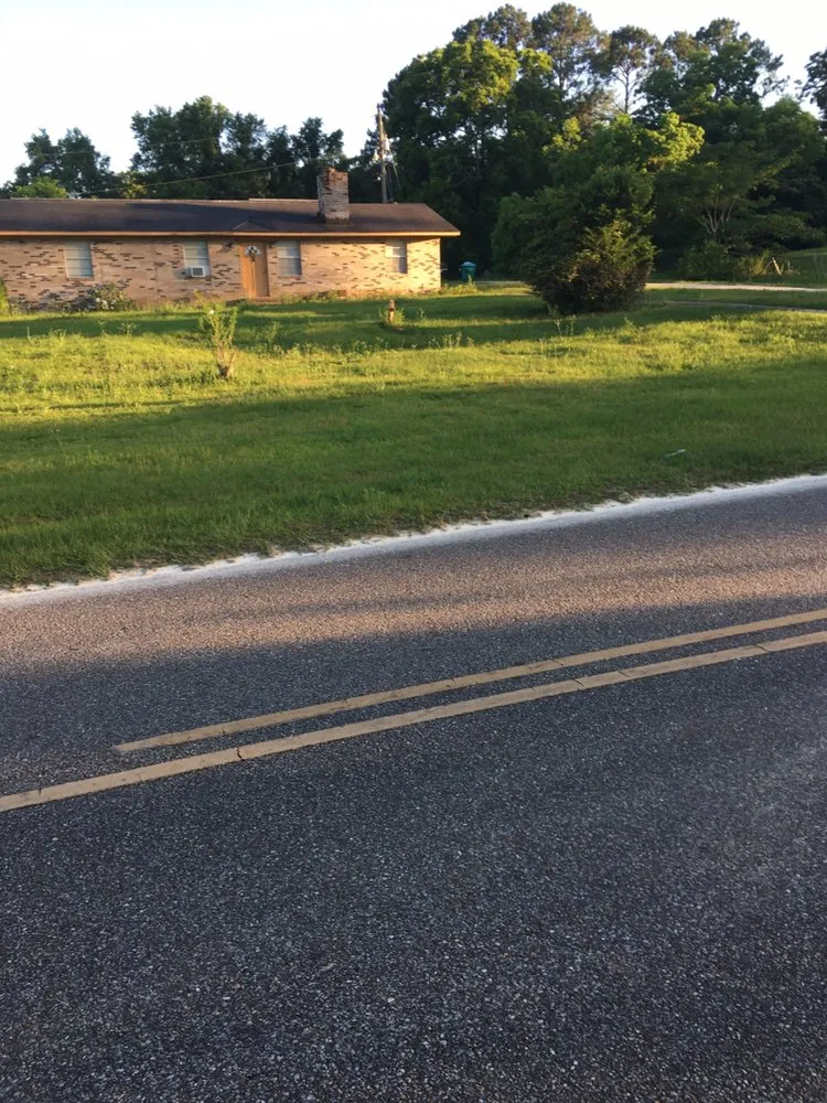 Expert lawn mowing service near you across Florala, AL - Wrights Lawn Care Service