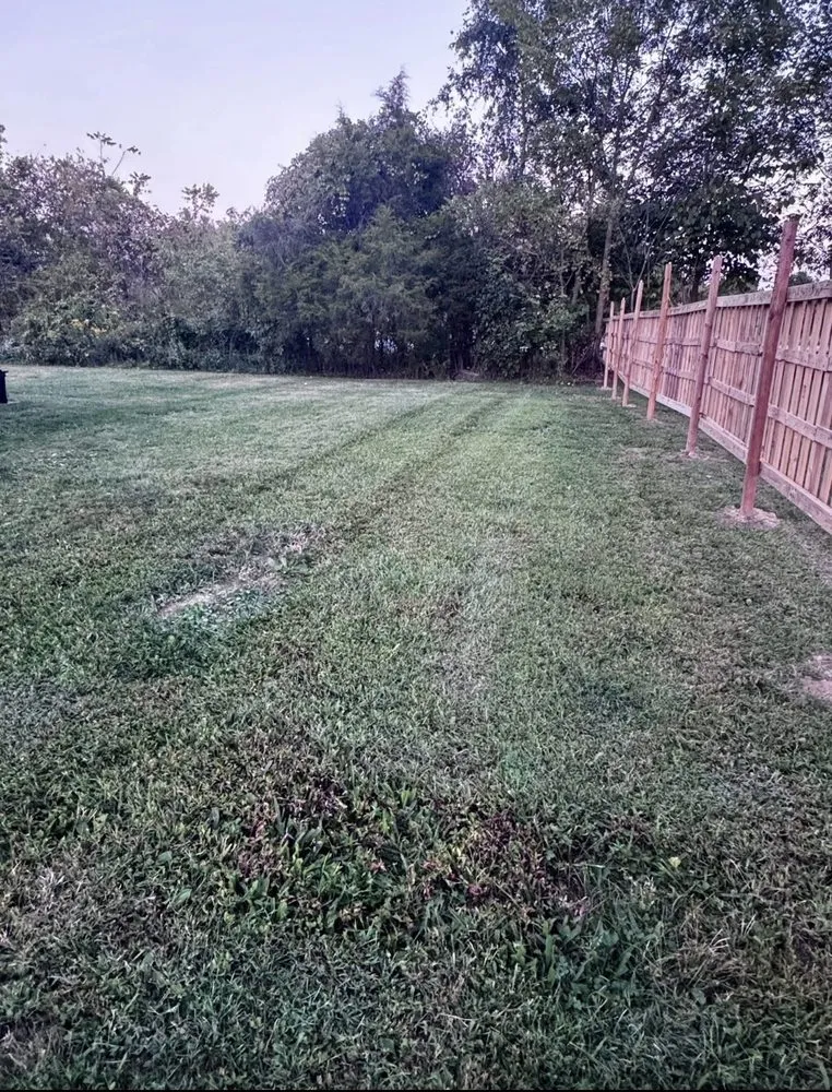 Custom lawn care service in Big Clifty, KY by Wright's Outdoor Services