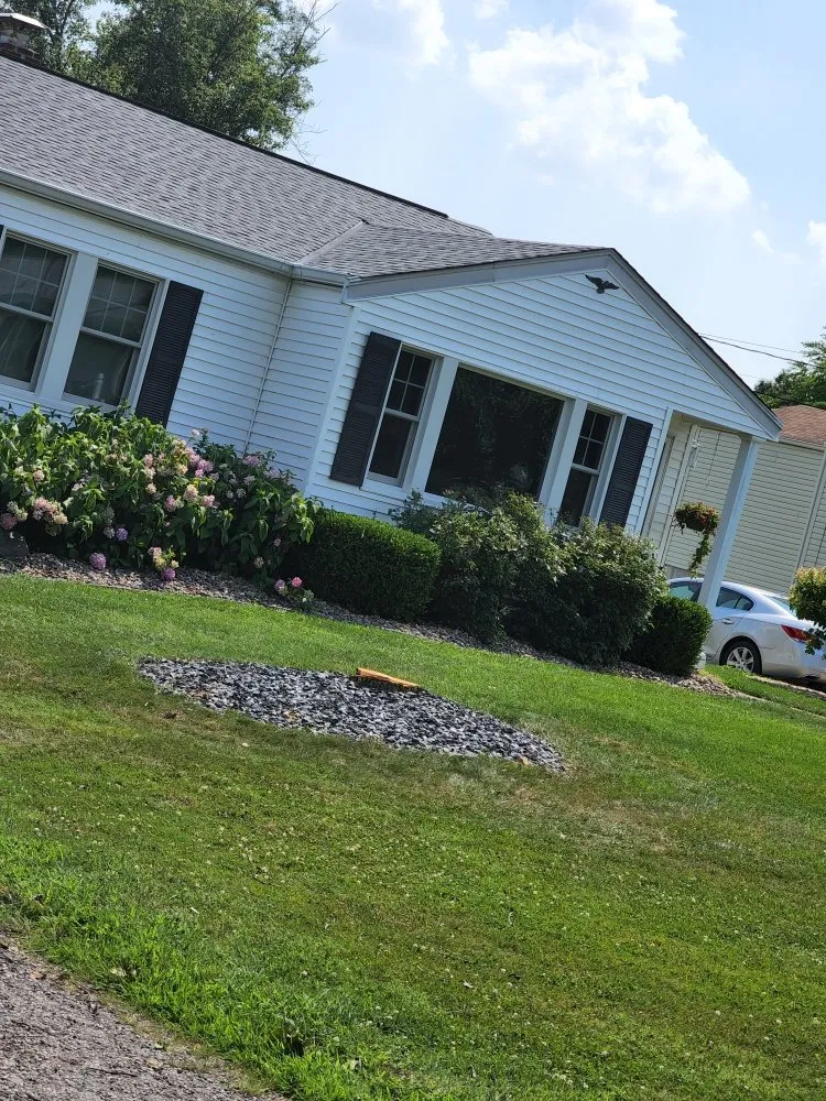 Top-rated garden landscaping in Florence, KY by Wrightway Lawn & Landscaping