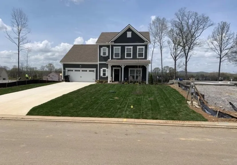 Local lawn care service experts serving Murfreesboro, TN - WTE Lawn Service