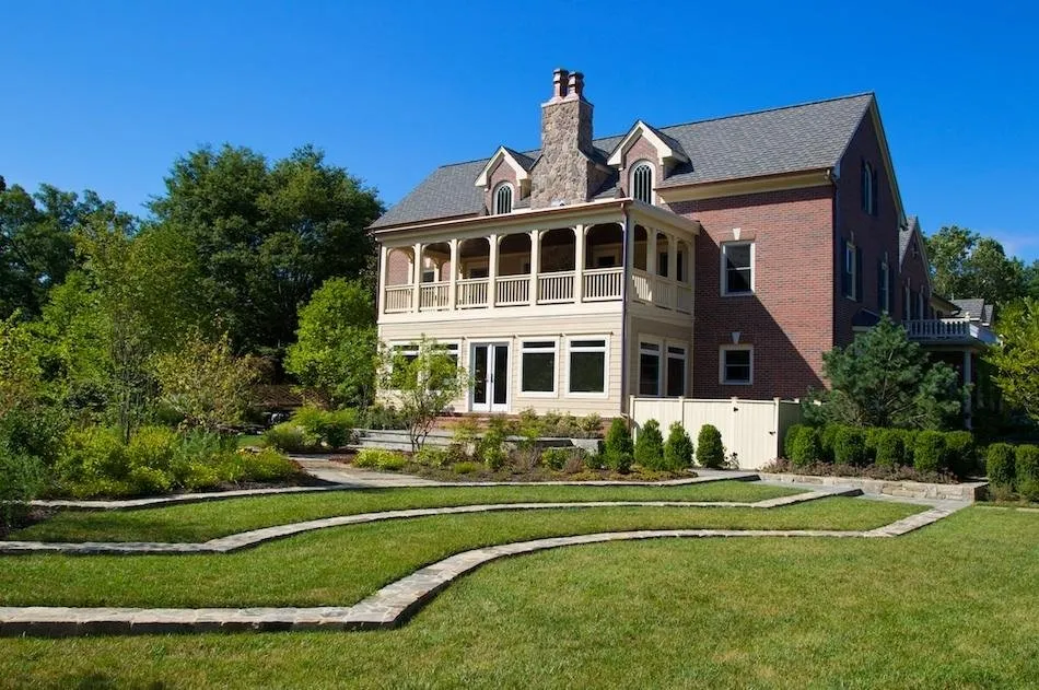 Expert garden landscaping in Herndon, VA - W&W Landscaping