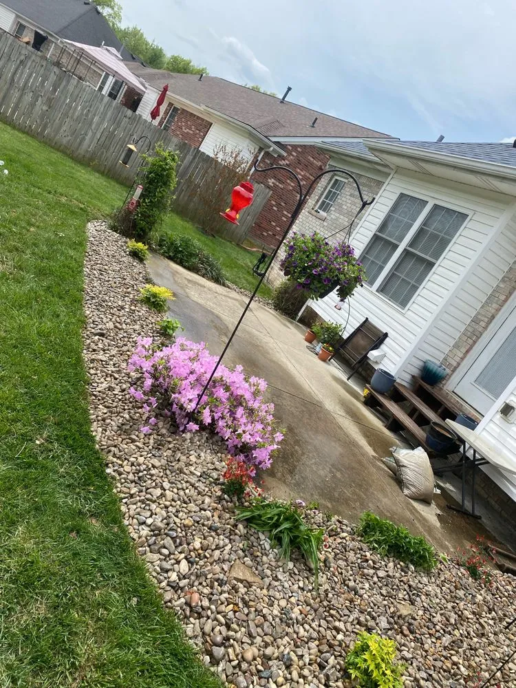 Local yard maintenance in Louisville, KY by W&W Lawn and Landscaping