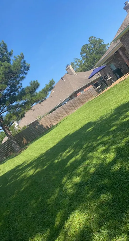 Reliable lawn care service experts serving Brandon, MS - WW lawn services