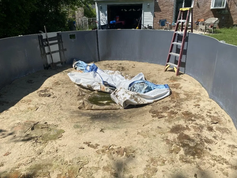 Trusted lawn care service in Monroe, MI - Ww’Js Trailer Roofing And Outside Lawn Care