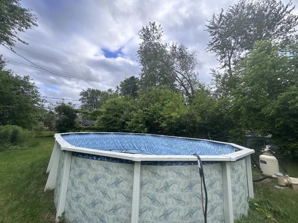 Professional outdoor landscaping for outdoor upgrades across Monroe, MI - Ww’Js Trailer Roofing And Outside Lawn Care