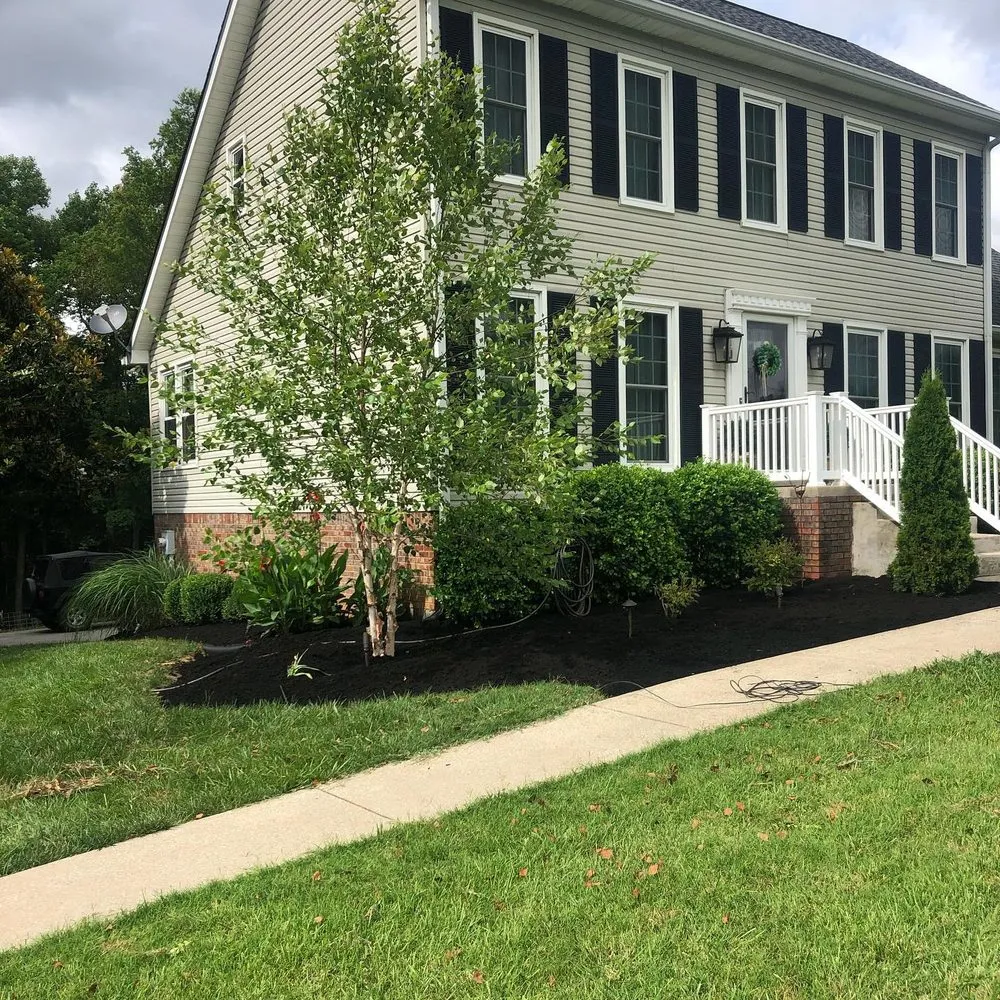 Reliable landscaping services in New Melle, MO - Wyat's Lawn and Landscape