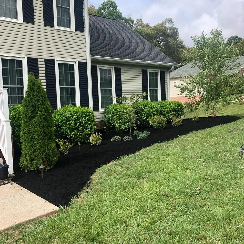 Top-rated outdoor landscaping in New Melle, MO - Wyat's Lawn and Landscape