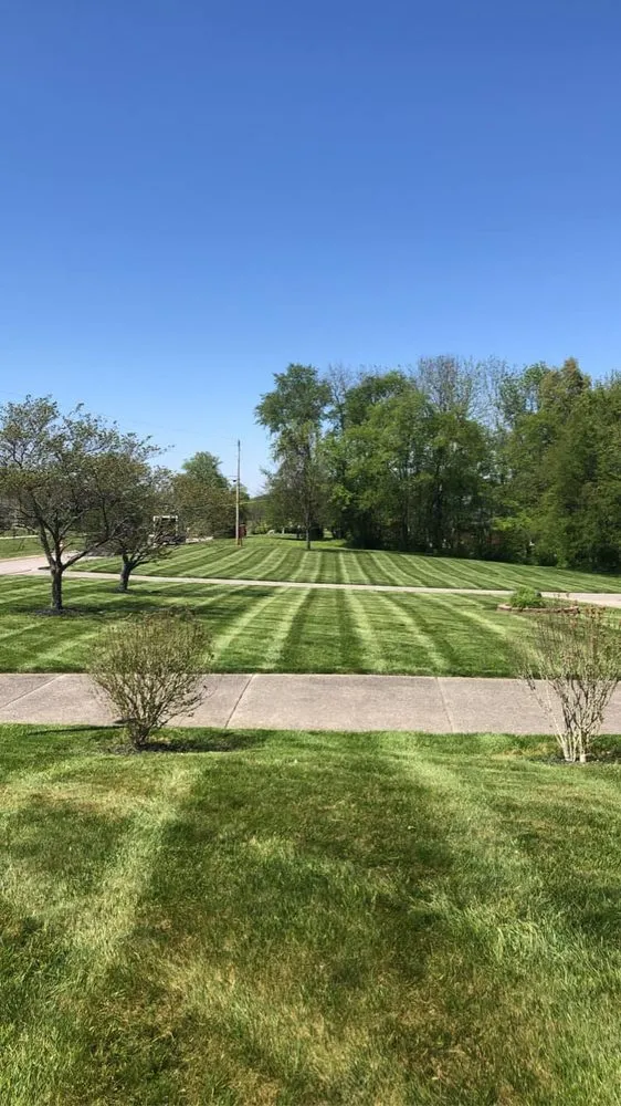 Custom landscape design in New Melle, MO - Wyat's Lawn and Landscape