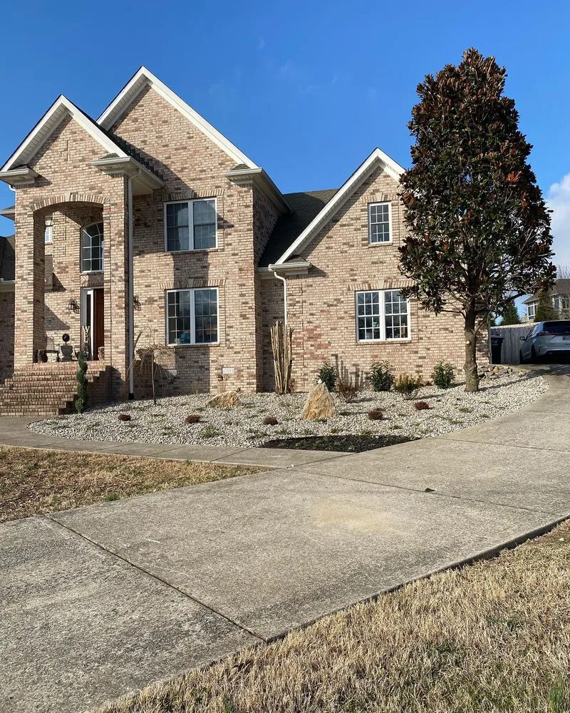 Professional yard maintenance for beautiful yards in New Melle, MO by Wyat's Lawn and Landscape