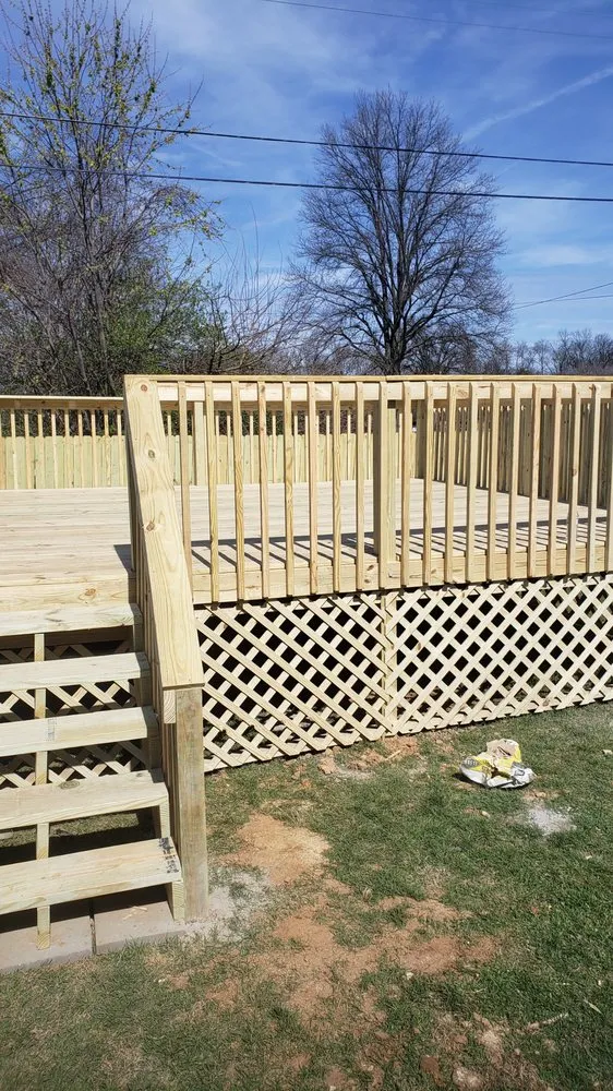 Top-rated garden landscaping for year-round maintenance across Louisville, KY - Wyatts Lawncare & Landscaping