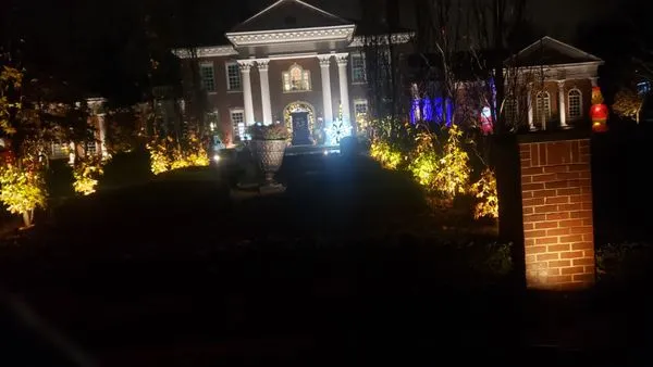 Wyatts Lawncare & Landscaping Logo