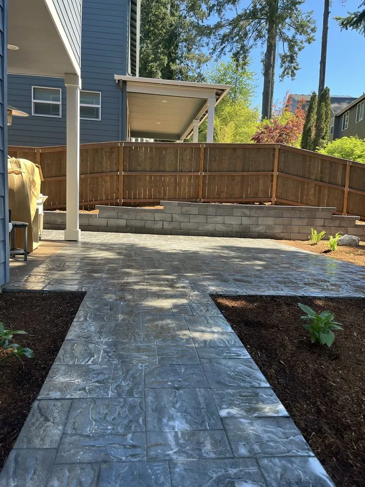 Expert lawn care service in Damascus, OR by Wyeast Gardens