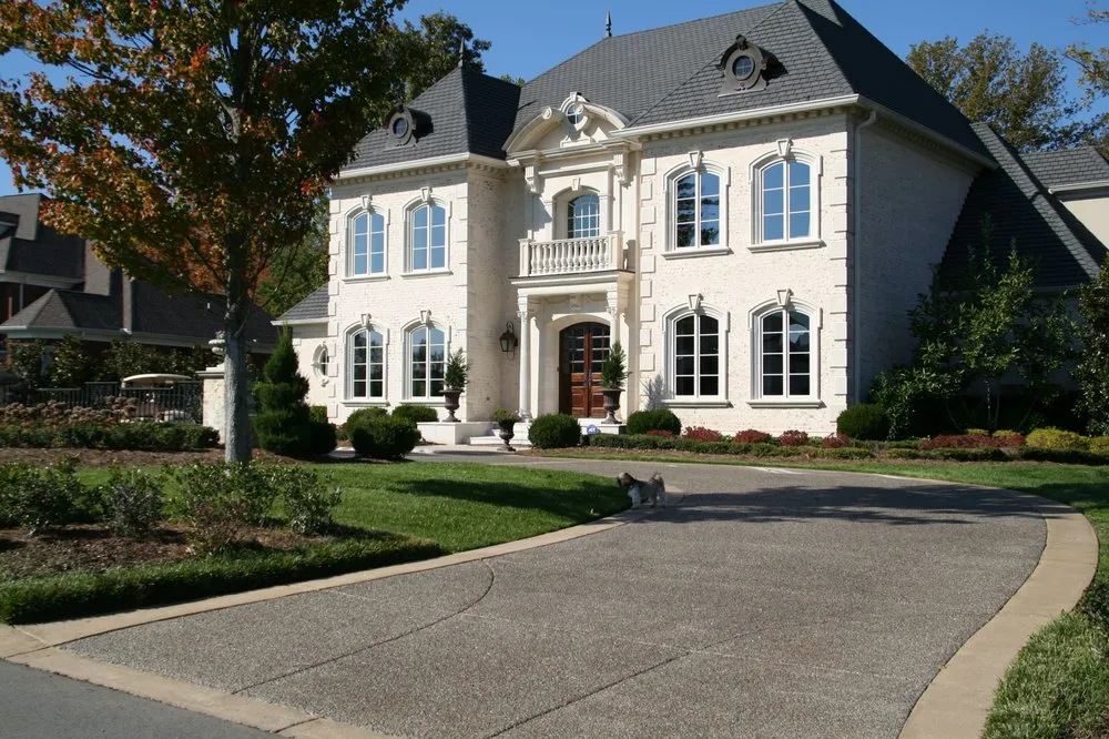 Local lawn mowing service in Franklin, TN by Wynnecrest Landscaping