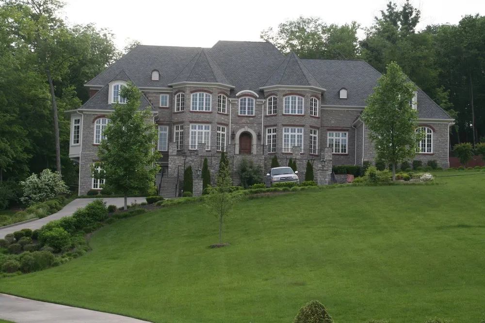 Custom lawn care service in Franklin, TN - Wynnecrest Landscaping