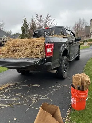 Wynn’s Landscaping Logo