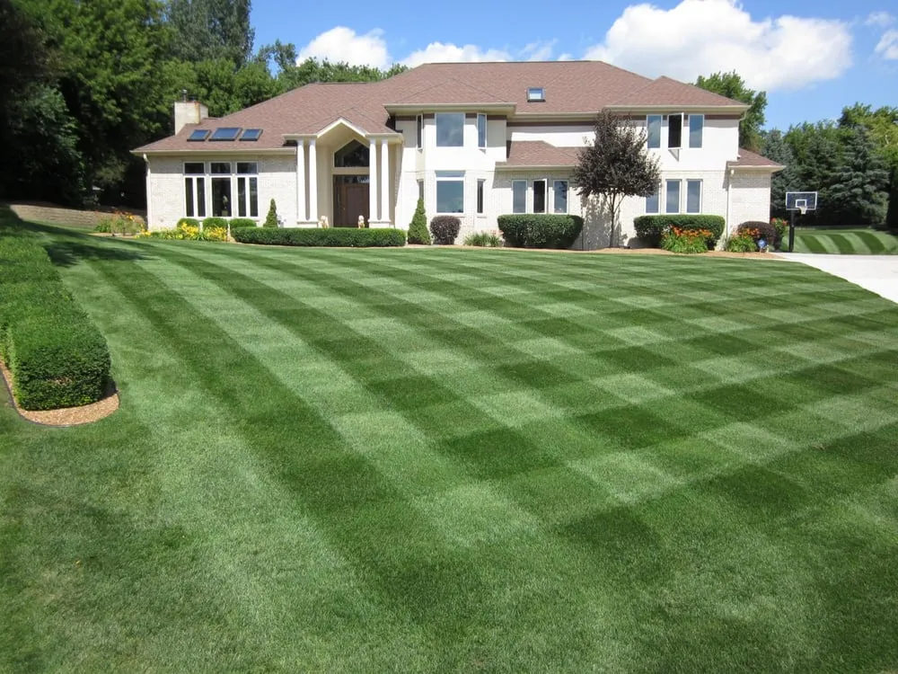 Top-rated lawn mowing service for beautiful yards across Franklin, WI - X-Per-T's