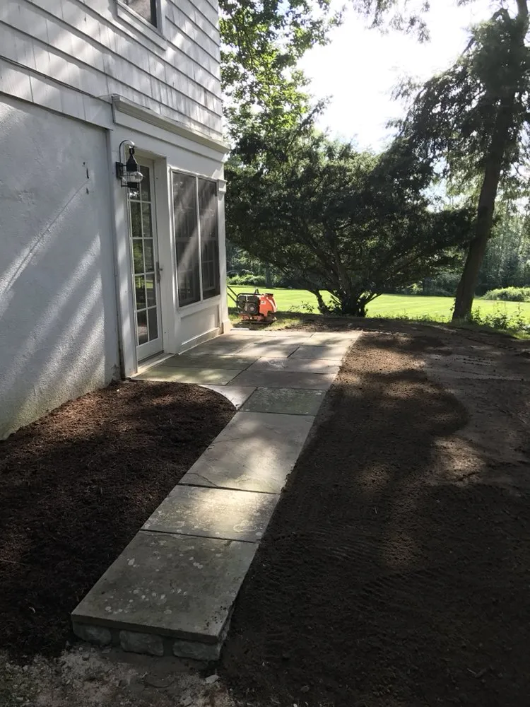 Expert lawn mowing service experts serving Simsbury, CT - X-Treme Landscaping