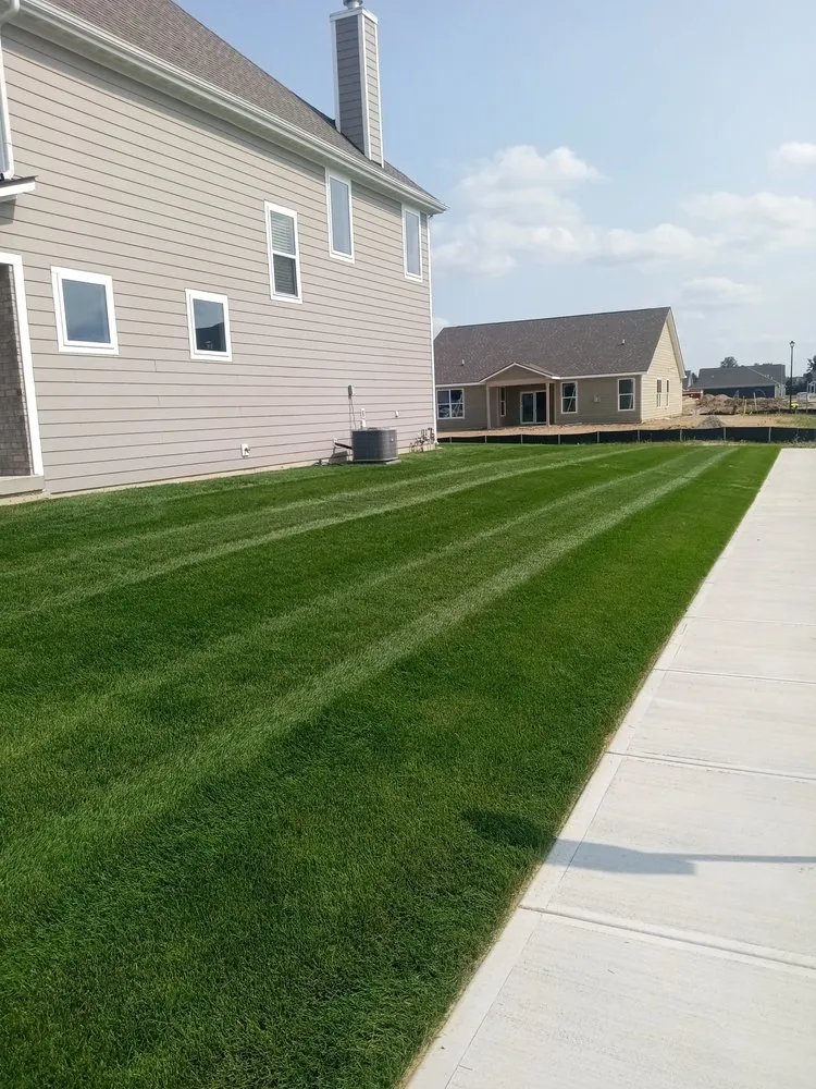 Trusted yard cleanup service in Rossville, IN - X-treme Lawn and Landscape