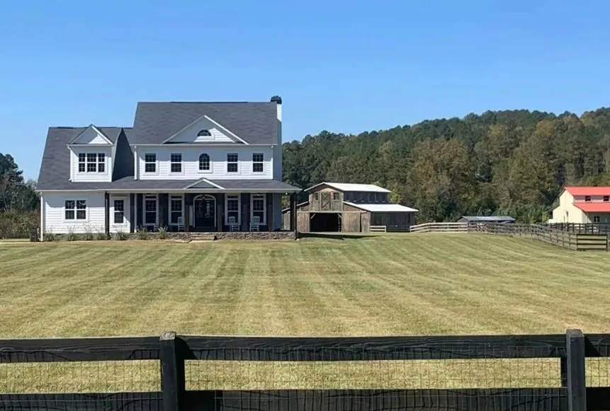 Professional lawn care service in Canton, GA - X-treme Outdoors