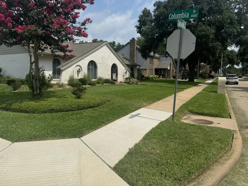 Reliable landscaping services in La Porte, TX - Xavi’s Landscaping