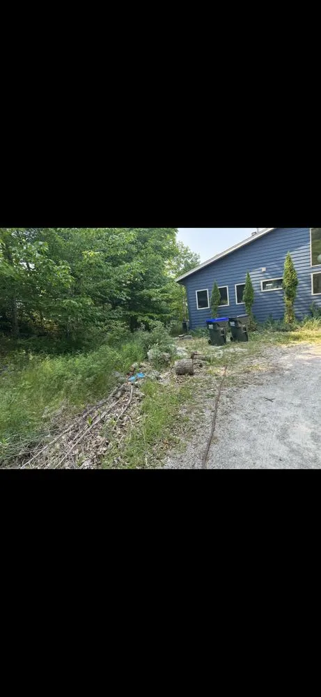 Professional garden landscaping near you in Green Bay, WI by Xclusive Landscaping