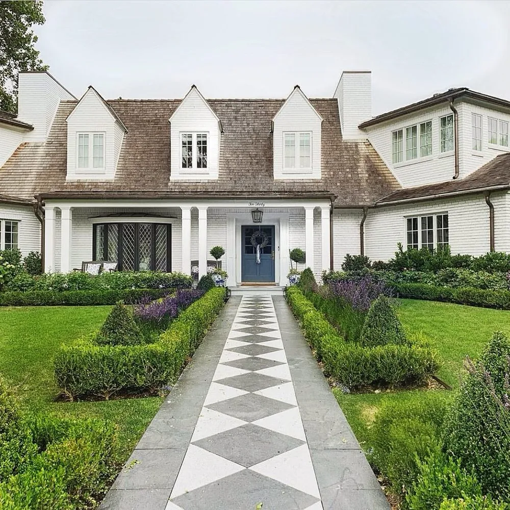 Reliable yard cleanup service experts serving Woodland HIlls, CA - Xenoscapers