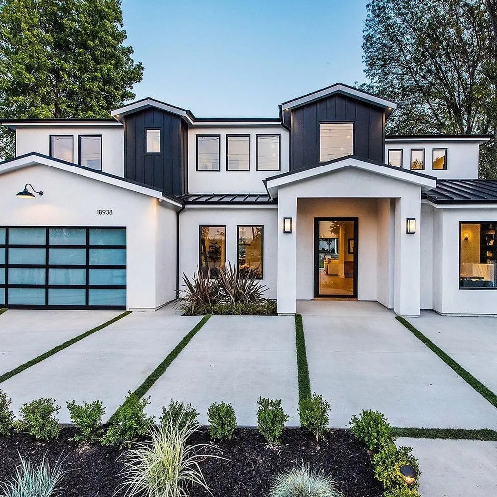 Trusted lawn mowing service for outdoor upgrades in Woodland HIlls, CA by Xenoscapers