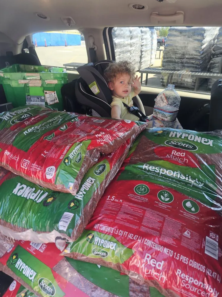 Top-rated yard maintenance in Brackenridge, PA - Xplaz