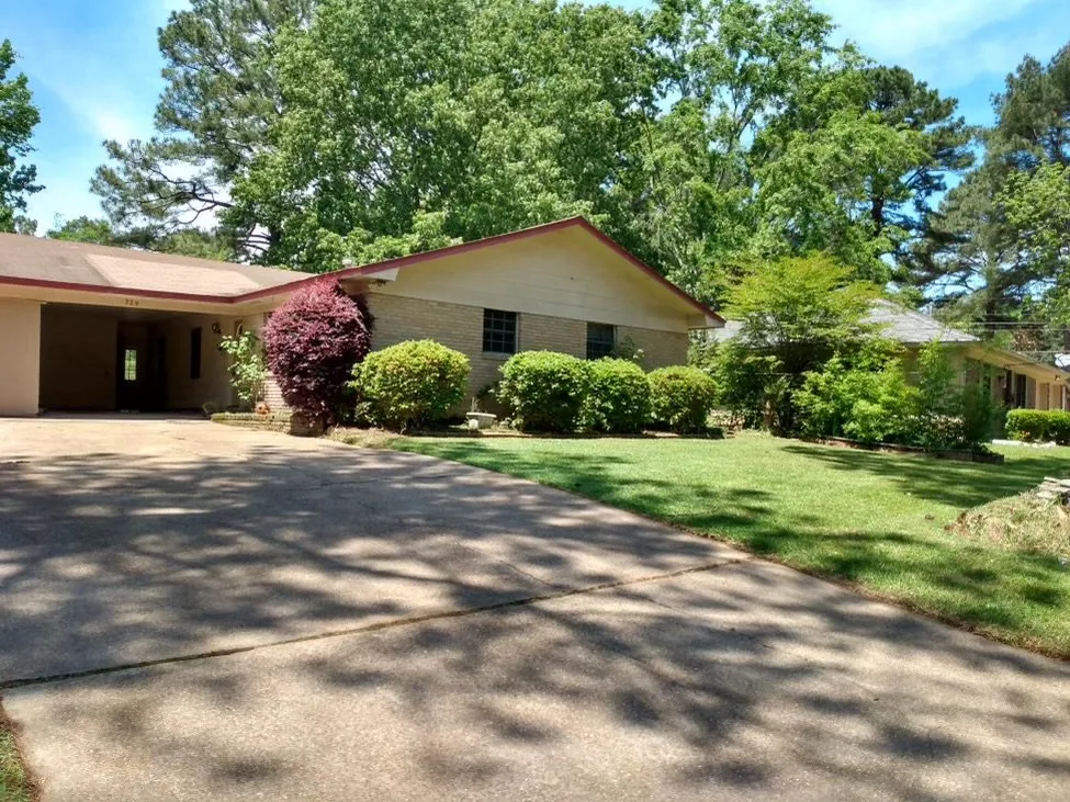 Affordable landscape design experts serving Jackson, MS - Xquisite Lawncare