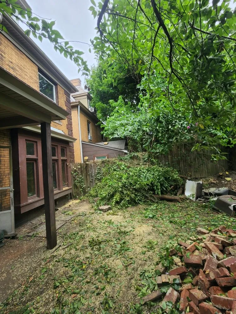 Professional garden landscaping in Pittsburgh, PA - Xtra Handz