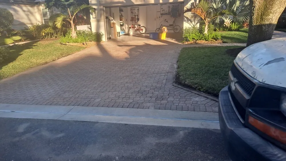 Local residential landscaping experts serving Deerfield Beach, FL - Xtra paver solutions