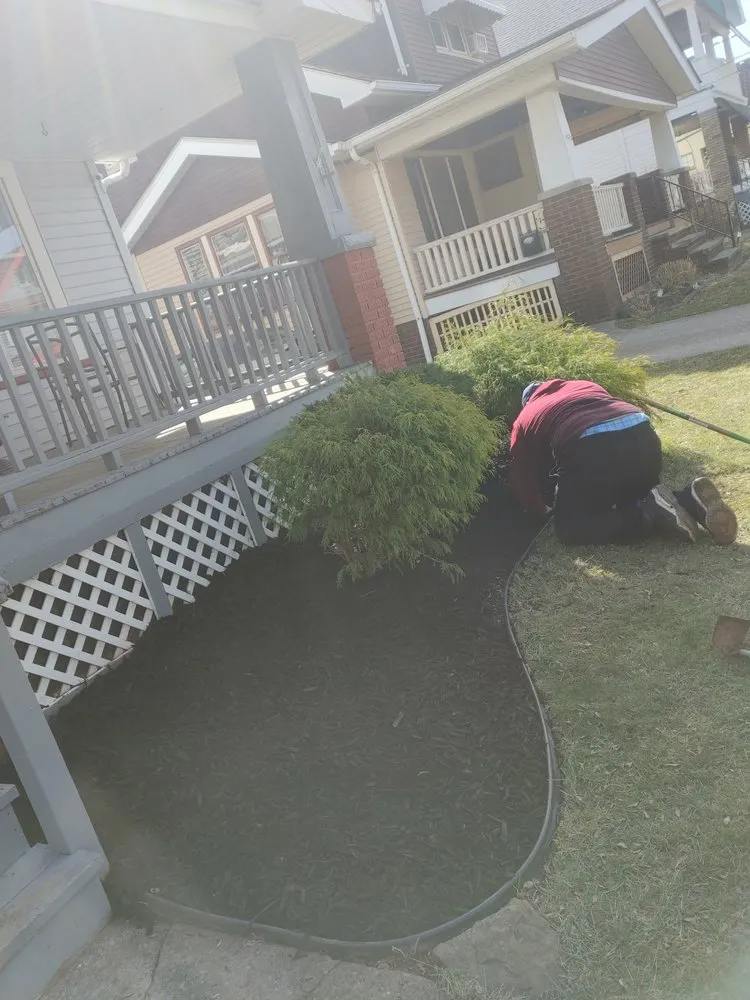 Professional outdoor landscaping in Cleveland, OH by Xtravagrass
