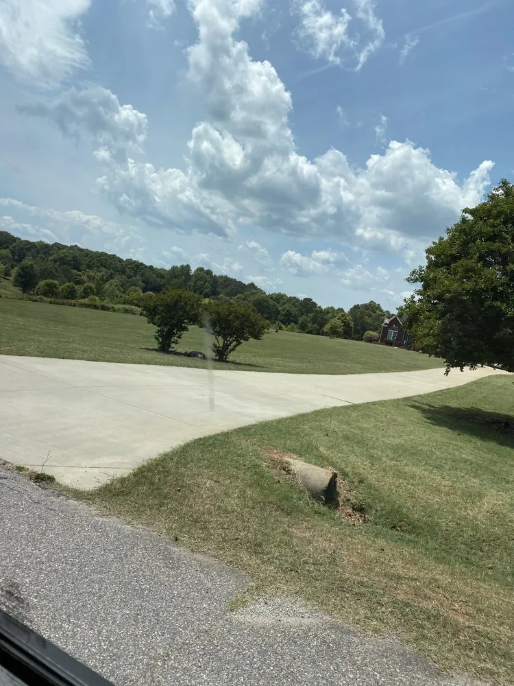 Top-rated lawn mowing service for homes across Anderson, SC - Xtreame Lawn Care