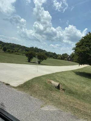 Xtreame Lawn Care Logo