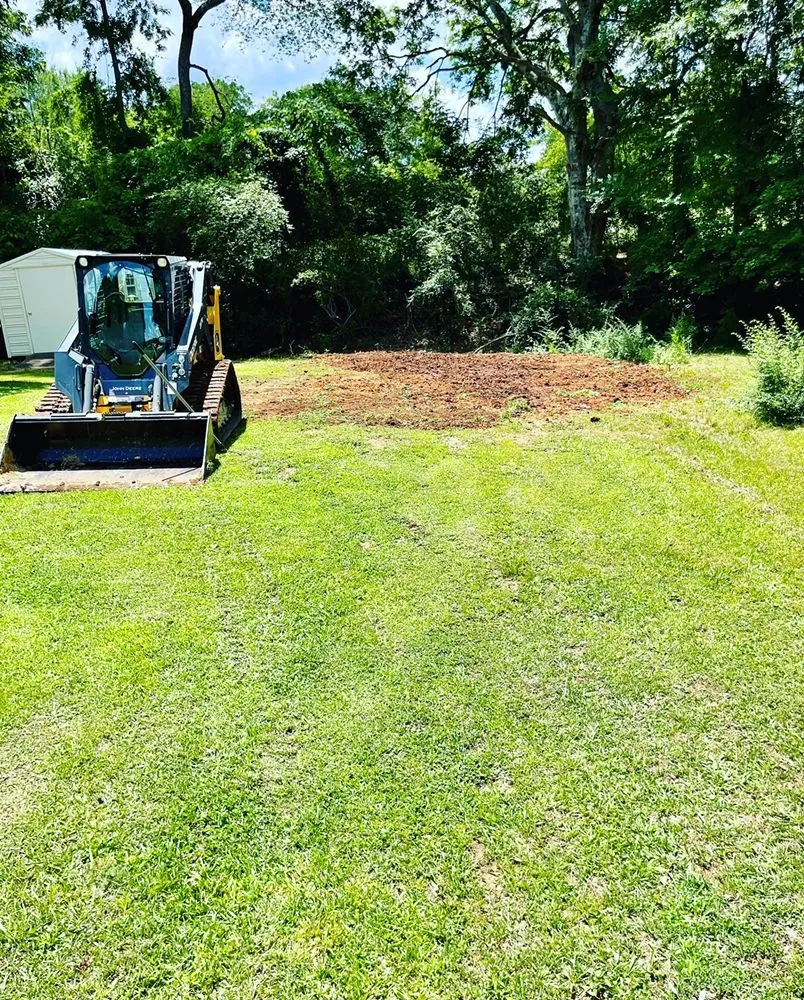 Local lawn care service in Jacksonville, AL - Xtreme Dirt WorX