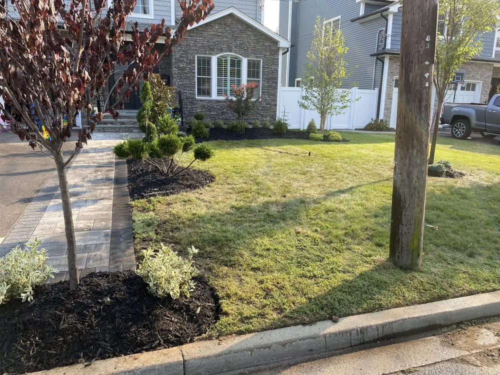 Custom garden landscaping near you in Freeport, NY by Xtreme Landscaping