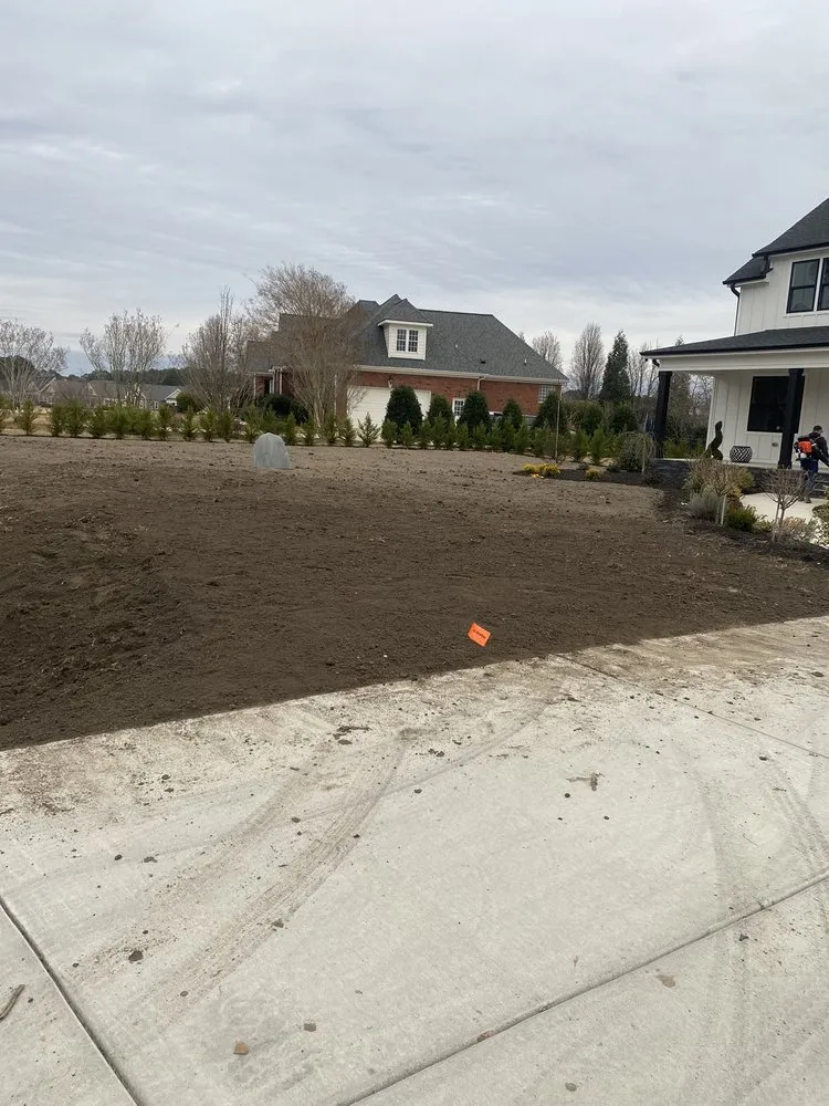Reliable yard maintenance experts serving Freeport, NY - Xtreme Landscaping