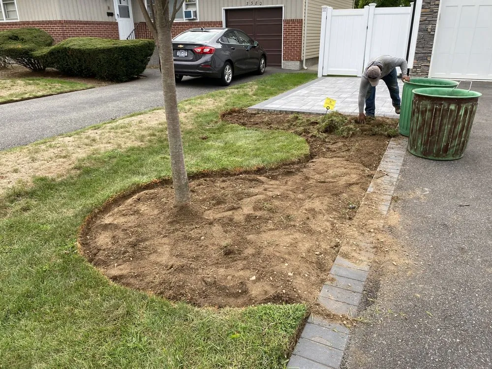 Top-rated lawn mowing service for outdoor upgrades across Freeport, NY - Xtreme Landscaping