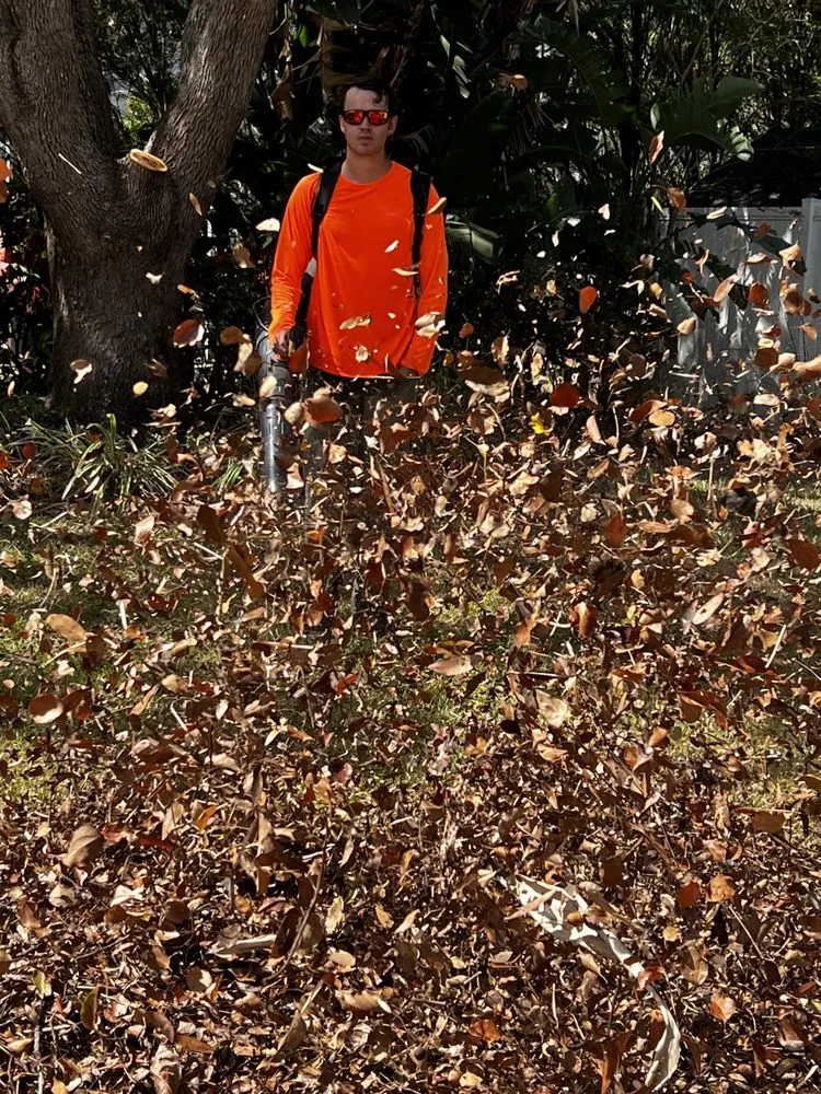 Local residential landscaping experts serving Tampa Bay, FL - Xtrim Property Maintenance