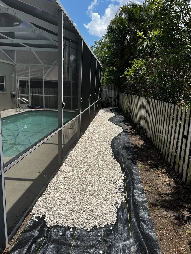 Expert yard cleanup service for year-round maintenance across Tampa Bay, FL - Xtrim Property Maintenance