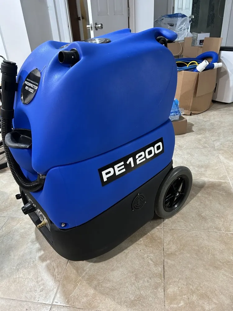 Reliable lawn mowing service in Seffner, FL by Ya Mon Service Management Company