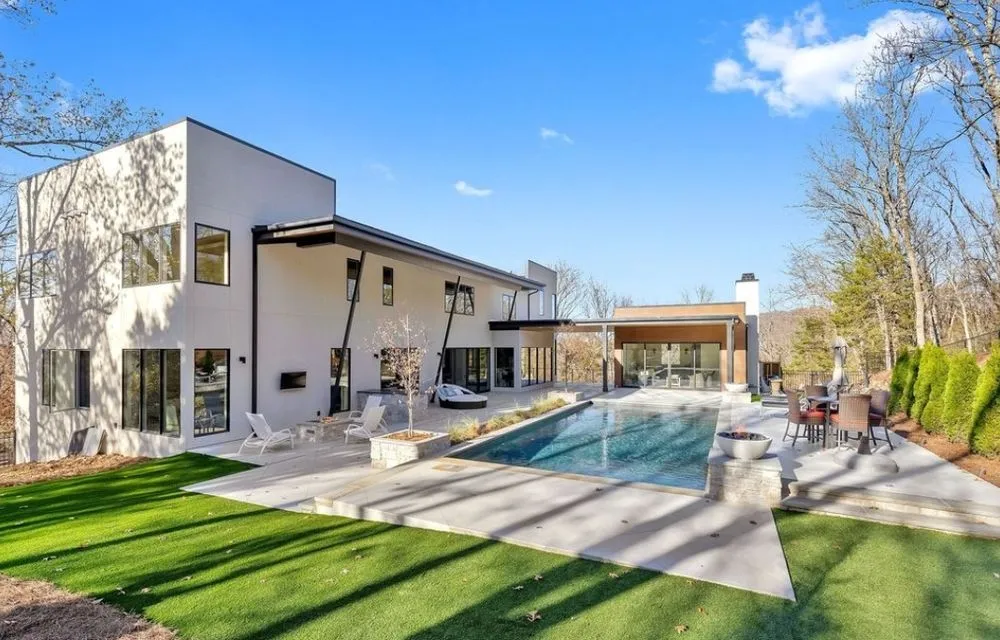 Trusted outdoor landscaping for outdoor upgrades in Nashville, TN by Yaardvark Landscape