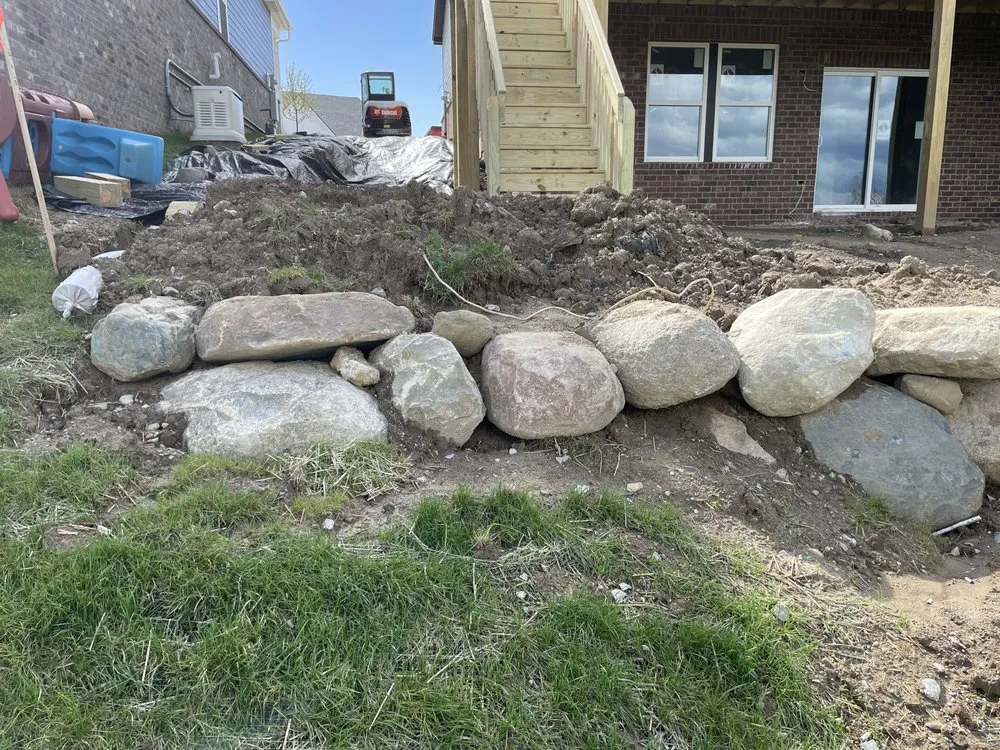 Professional outdoor landscaping for beautiful yards in Noblesville, IN by Yale Gardens