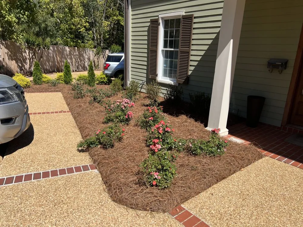 Custom yard cleanup service in Canton, MS by Yandell Landscaping